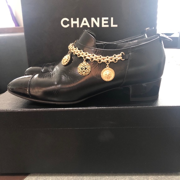 Authentic Chanel short boots - Picture 6 of 6